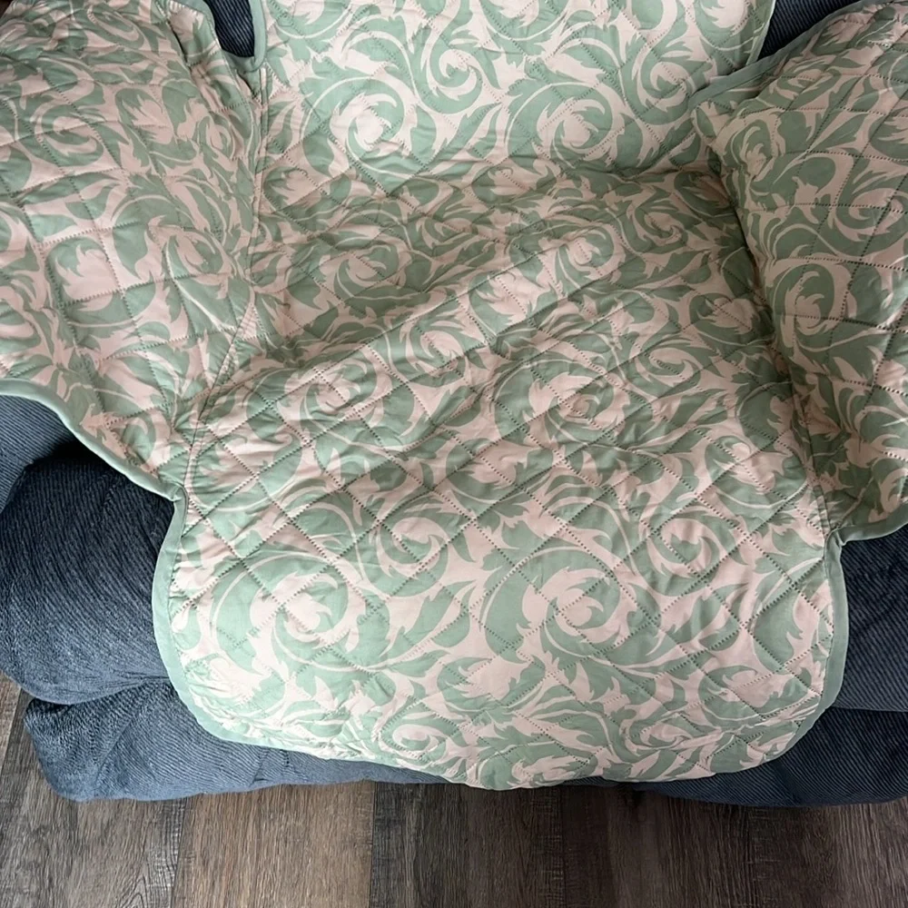 Chair furniture cover for a recliner measures 80” x 65” 100% polyester WINSTON